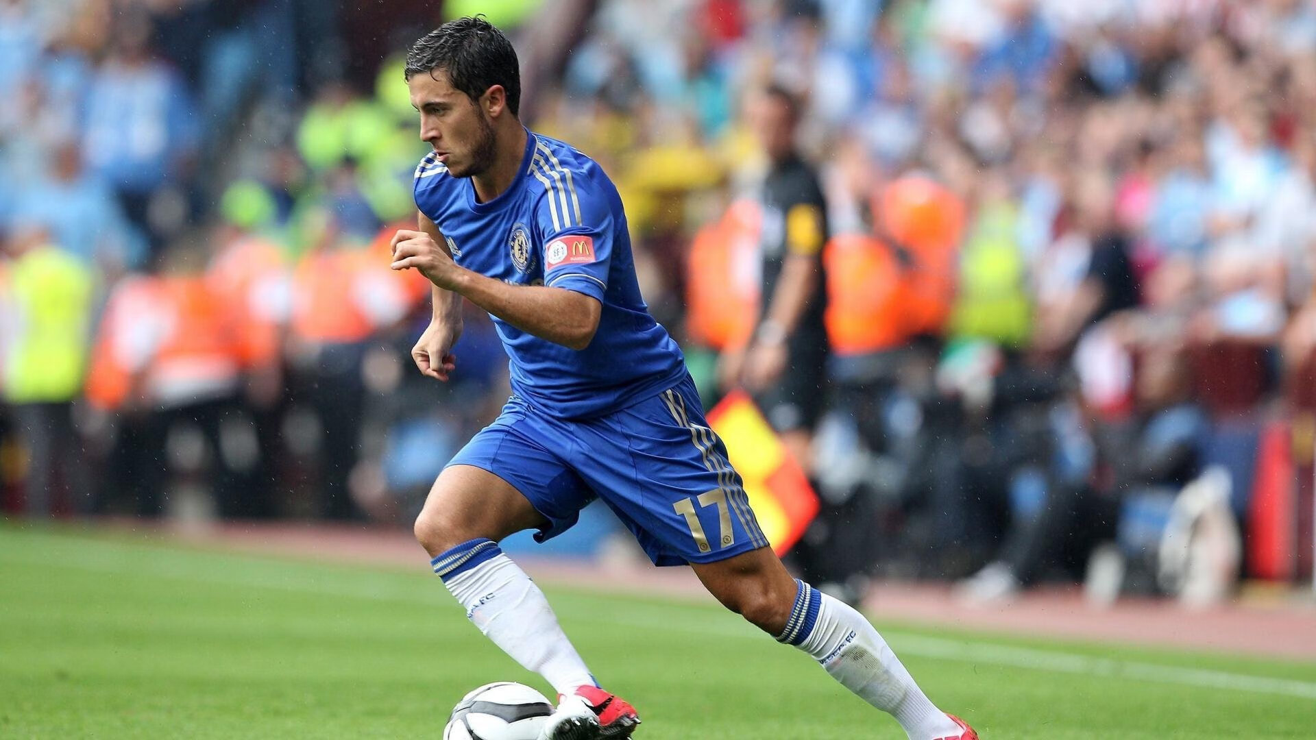 九游娱乐官网 (jiuyou)-绘制“足球+旅游+体育”一体化发展产业链，推广城市足球文化，画一幅足球文化的画